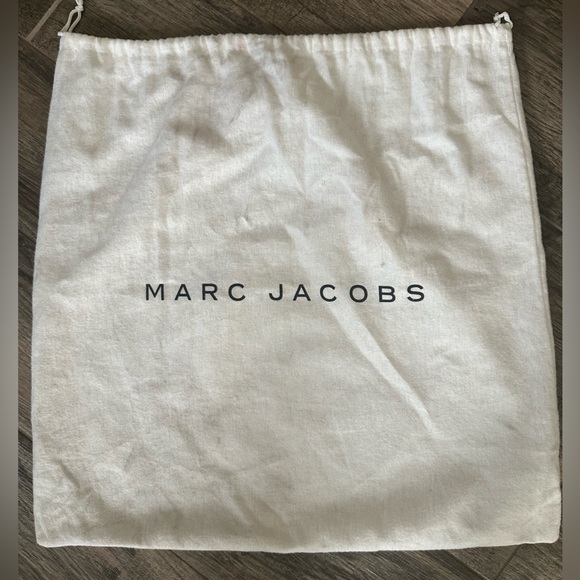 GORGEOUS MARC JACOBS BLAKE BAG💛 - Picture 3 of 16